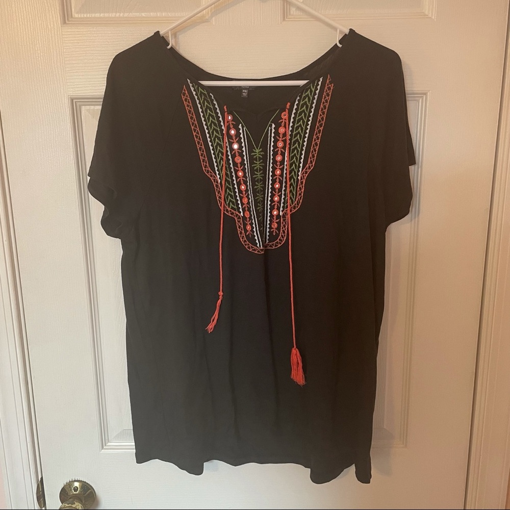 Black Short Sleeve Shirt with Decorative Design